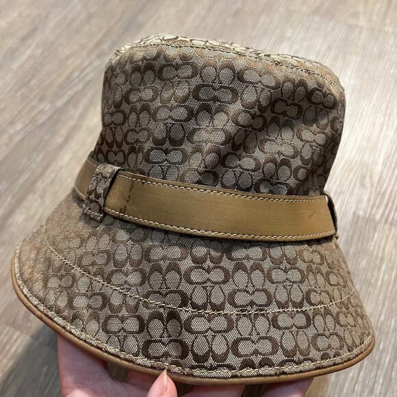 Coach Signature Bucket Hat Belt Rim Size Small main image 8